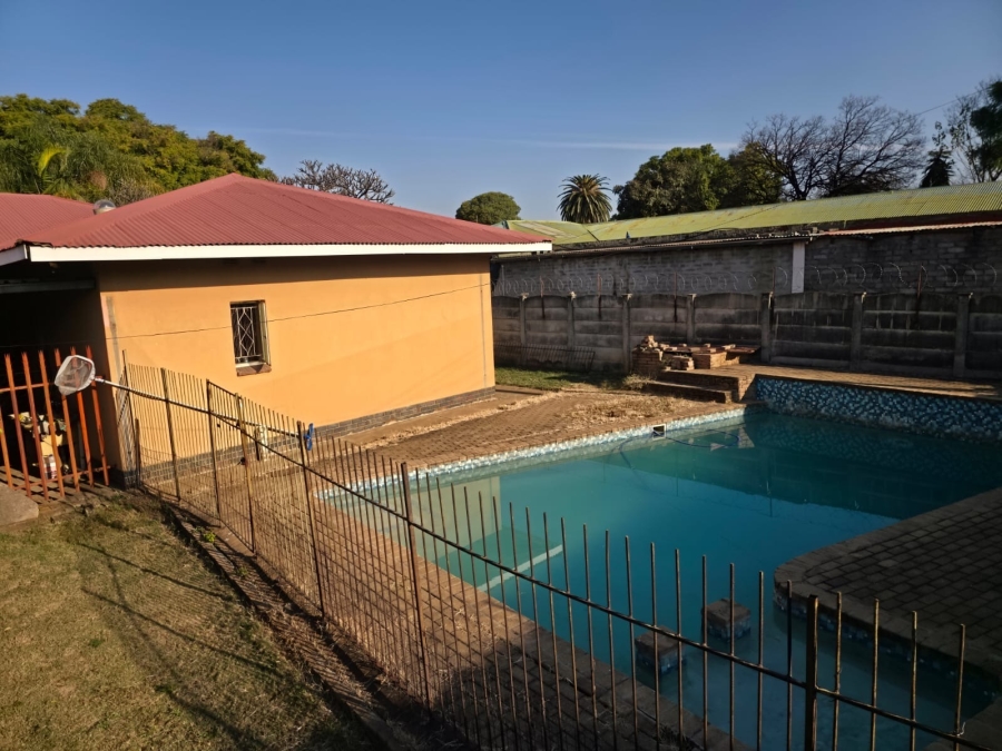 3 Bedroom Property for Sale in Oos Einde North West